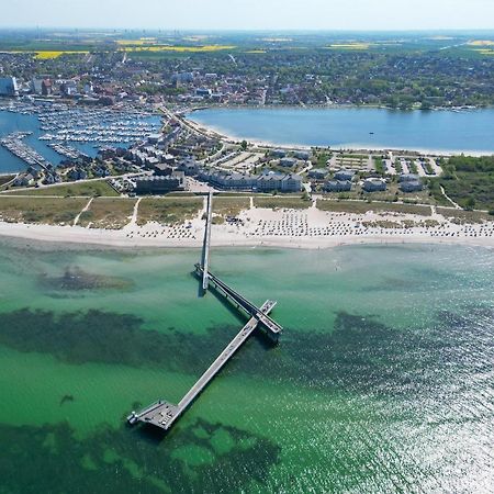 Derzeit Beliebt - Phaenomenaler Ausblick Auf Binnen- Und Ostsee 하일리겐하펜 외부 사진