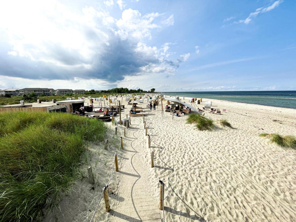 Derzeit Beliebt - Phaenomenaler Ausblick Auf Binnen- Und Ostsee 하일리겐하펜 외부 사진