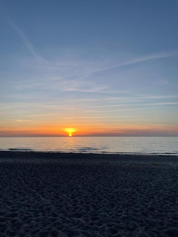 Derzeit Beliebt - Phaenomenaler Ausblick Auf Binnen- Und Ostsee 하일리겐하펜 외부 사진