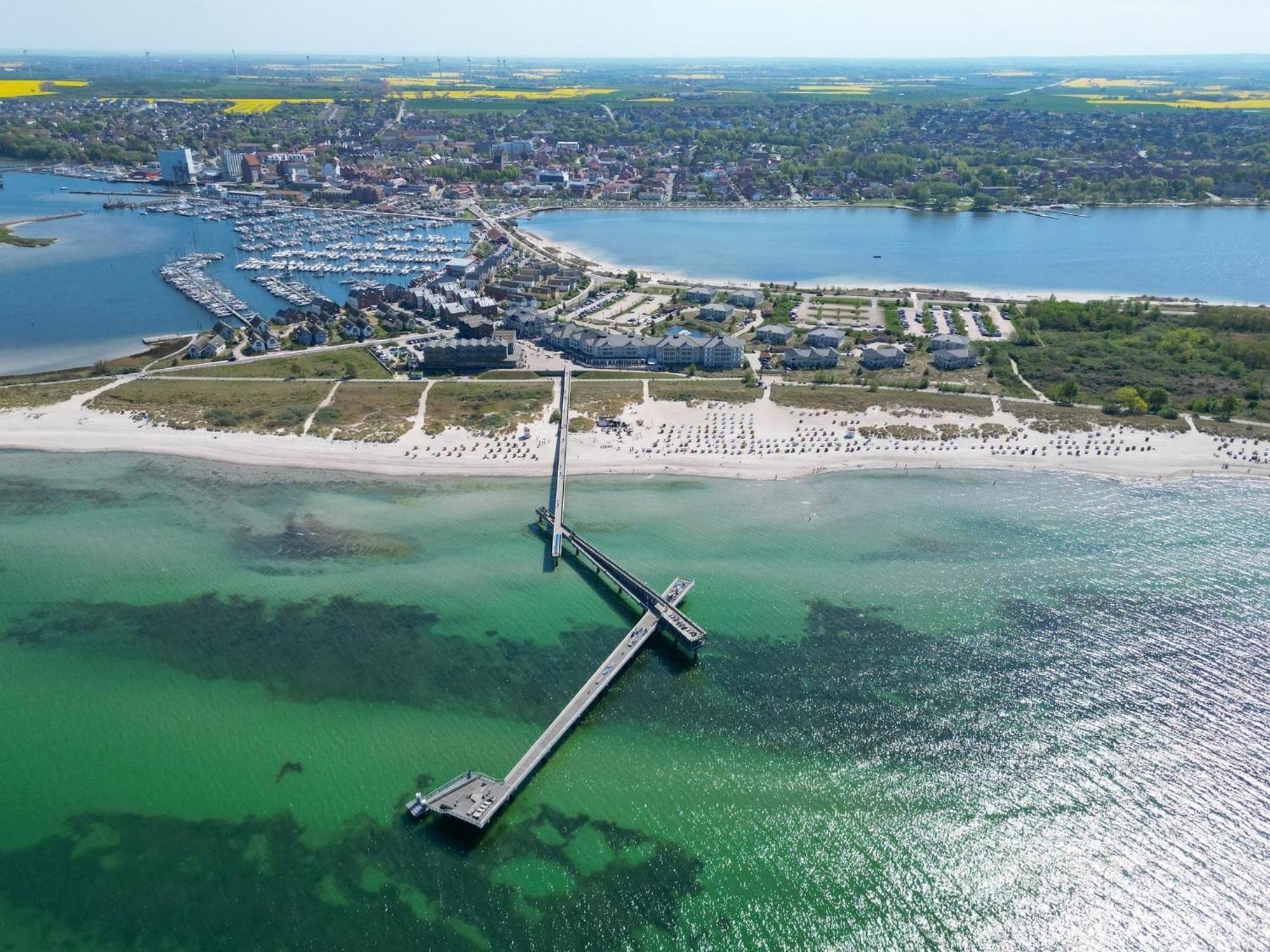 Derzeit Beliebt - Phaenomenaler Ausblick Auf Binnen- Und Ostsee 하일리겐하펜 외부 사진